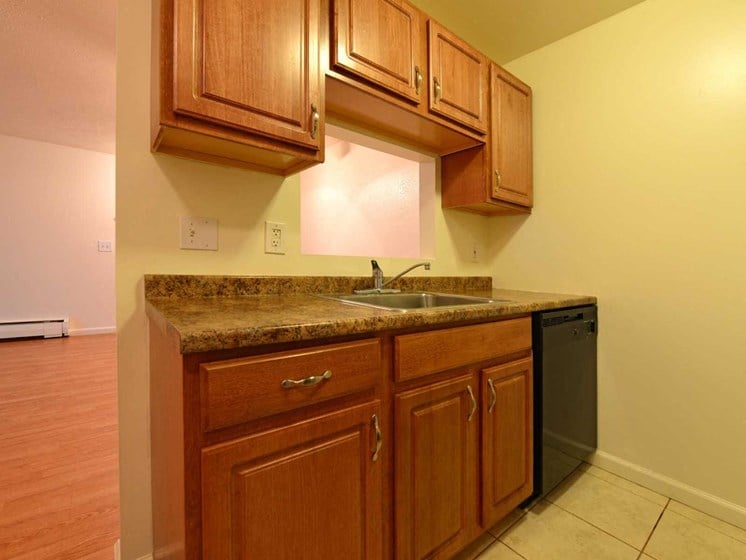 Kitchen Cupboards at Maple Ridge Apartments and Integrity of Chardon, Ohio, 44024